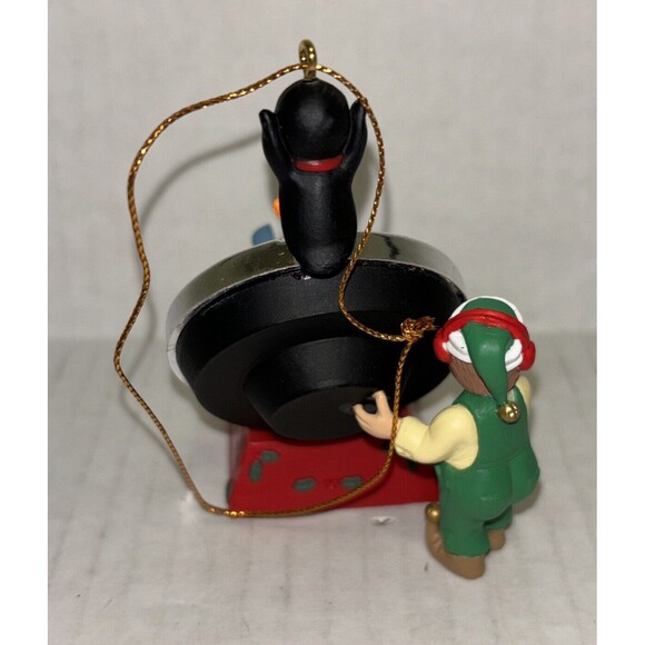 RARE HARLEY DAVIDSON CHRISTMAS ORNAMENT ELVES AND PENDGUIN HORN TEST AREA 1997 - Picture 6 of 16